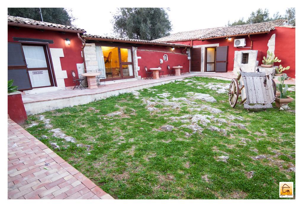 Agriturismo Agrimilo Villa Noto Exterior foto