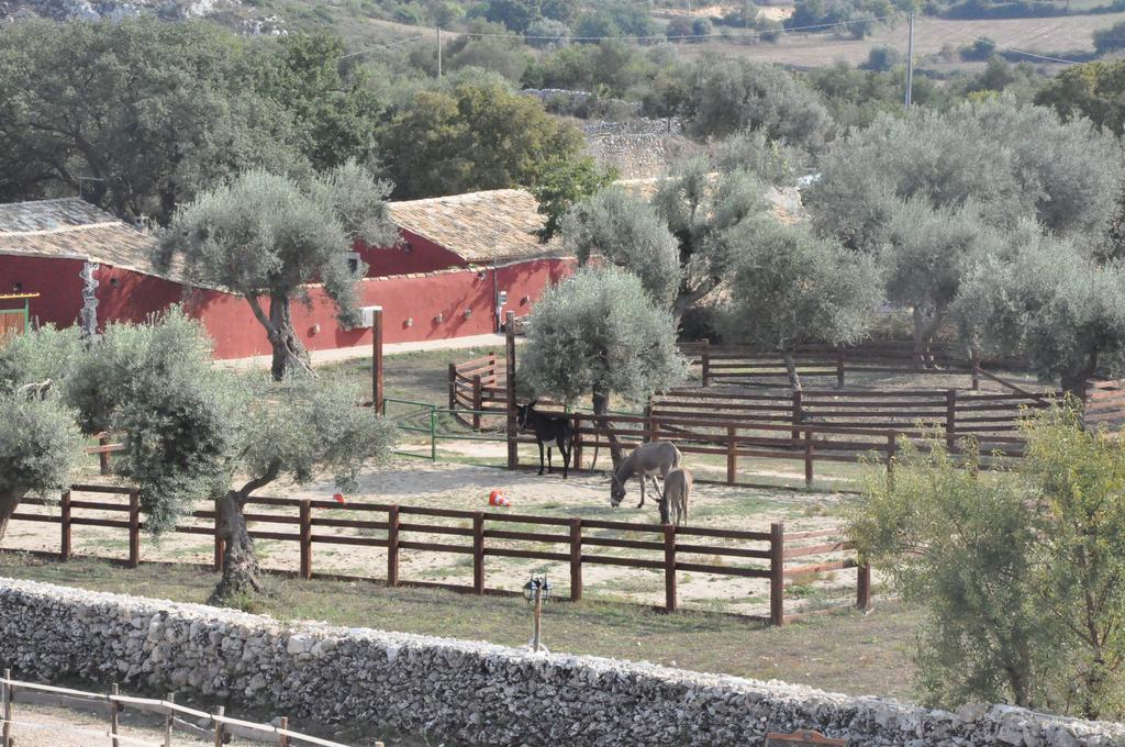 Agriturismo Agrimilo Villa Noto Exterior foto